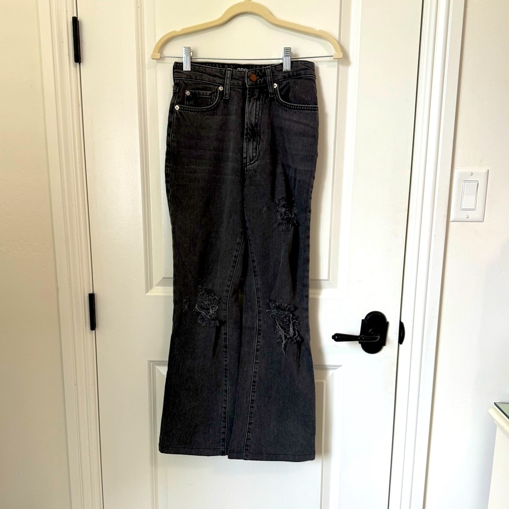 Urban Outfitters BDG-Black Distressed Jeans. Stretch, high-rise flare